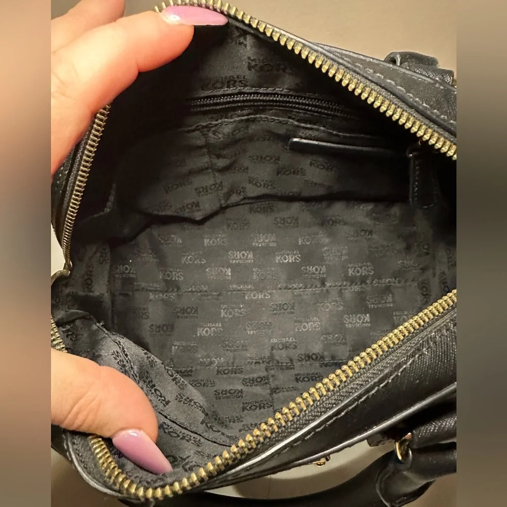 Michael Kors EUC Black Saffiano Leather Jet Set Convertible Satchel